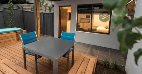 Deluxe King Suite with Private Courtyard