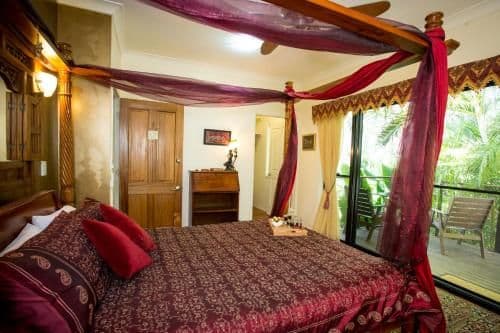 Deluxe Hotel Room