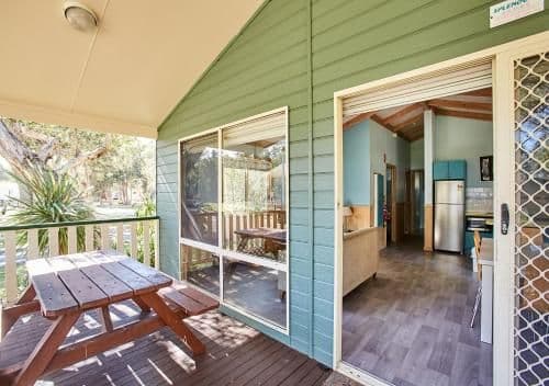 Two-Bedroom Cabin with Spa Bath