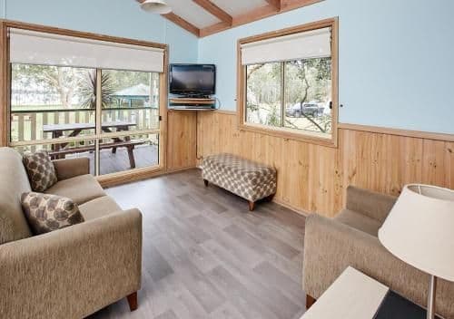 Two-Bedroom Cabin with Spa Bath
