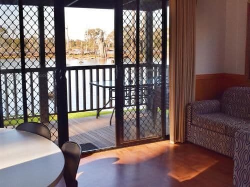 3 Bedroom Waterfront Cabin