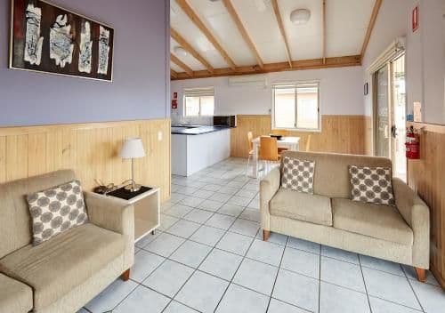 Deluxe Two-Bedroom Cabin with Spa Bath
