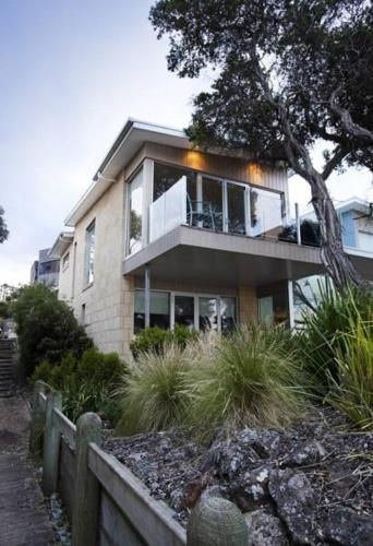 Battery Cove Beach Front Apartment0