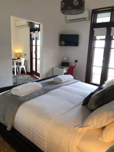 Deluxe King Suite