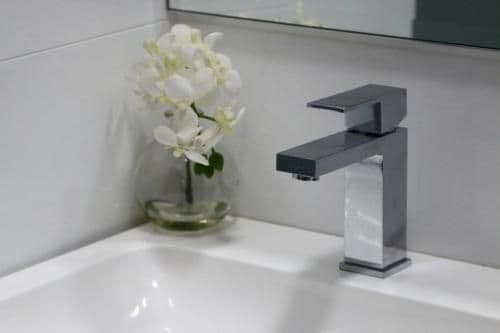 Deluxe Queen Suite