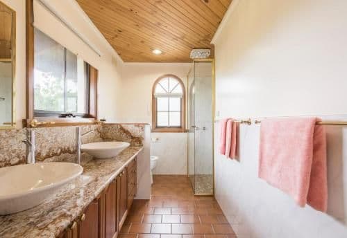 Superior King Suite