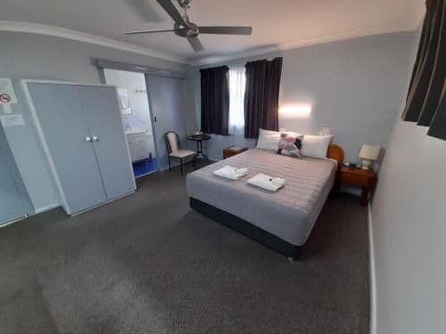 Queen Suite