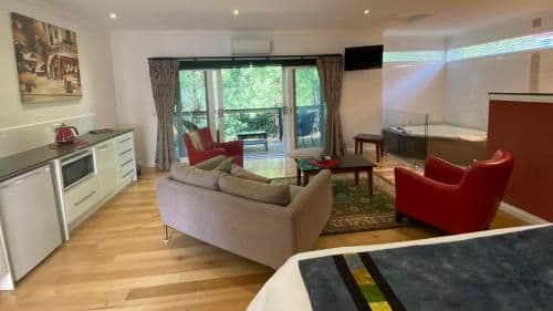 King Suite with Spa Bath
