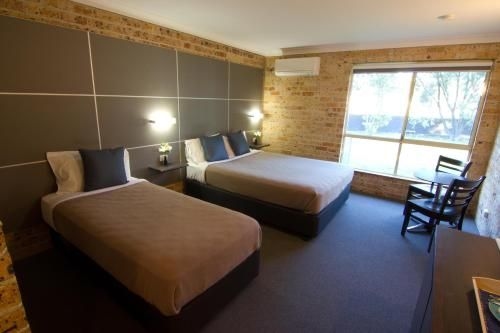 Lakeview Hotel Motel1