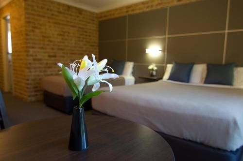 Lakeview Hotel Motel2