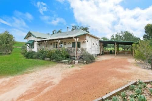 Cottage with Garden View