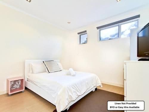 The Block Ocean Views Split Apartment No 1