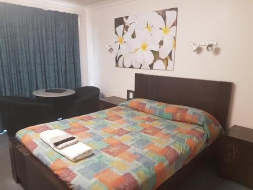 Standard Queen Room