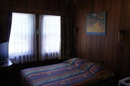 Standard Double Room with Shared Bathroom