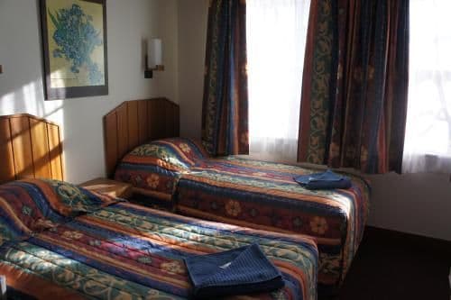Standard Twin Room with Shared Bathroom