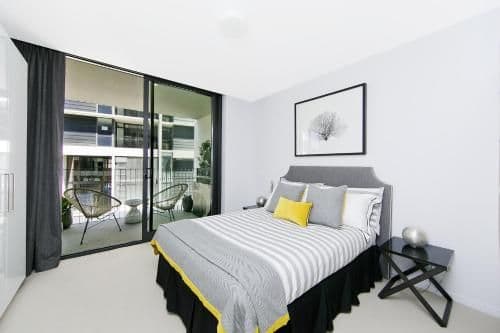 One-Bedroom Apartment with Balcony