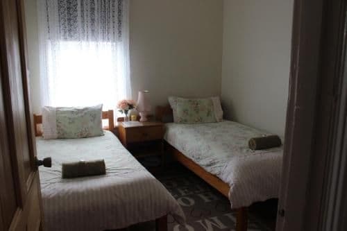 Standard Twin Room with Shared Bathroom