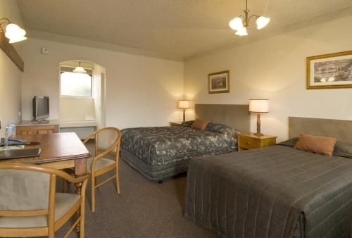 Hotel Bruce County3