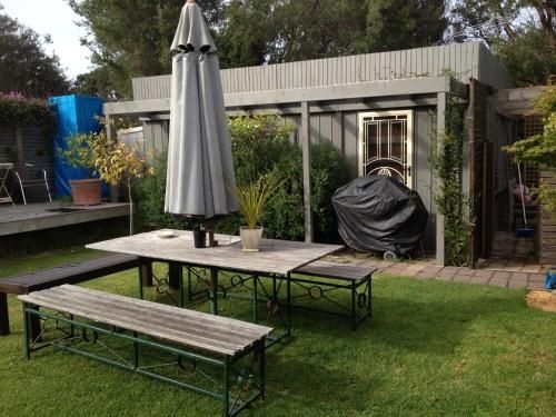 Petite Provence Cottage1