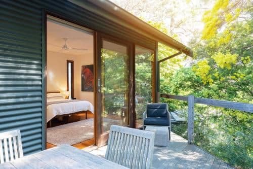 Deluxe Queen Apartment with Balcony