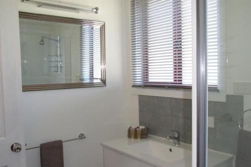 Studio - Cabin 7