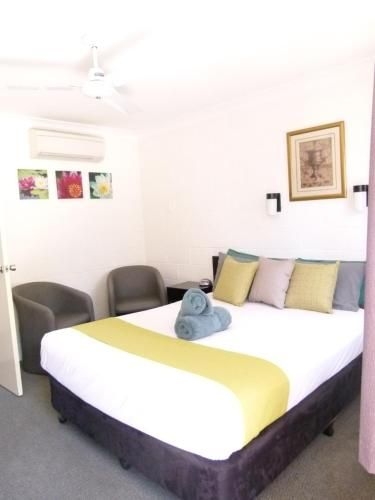 อาซาเลีย โมเทล (Azalea Motel)2