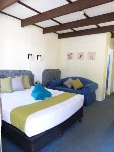 Deluxe Queen Room