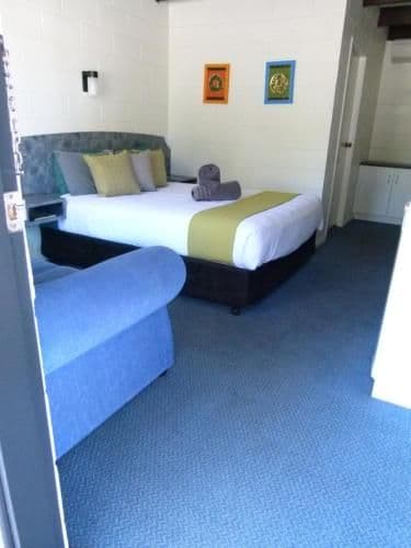 Deluxe Queen Room
