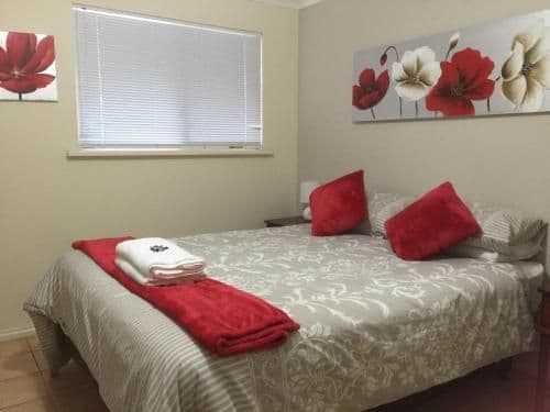 Queen Suite with Spa Bath