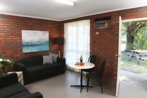 Jacaranda Holiday Units3