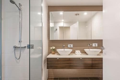 Three Bedroom Apartment with Beach View