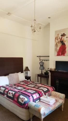 Deluxe Paris Suite