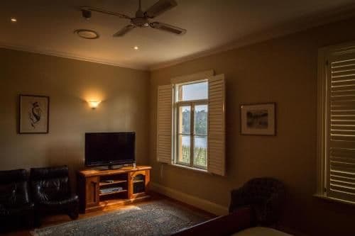 Deluxe King Room - Provincial