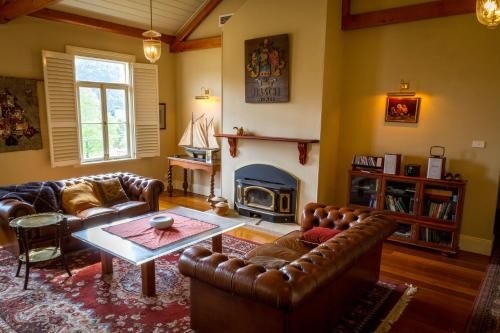 Tizzana Winery Bed and Breakfast3