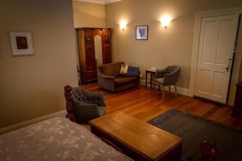 Deluxe King Room - Rose Room