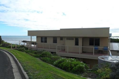 Costa Plenti Southend BnB2