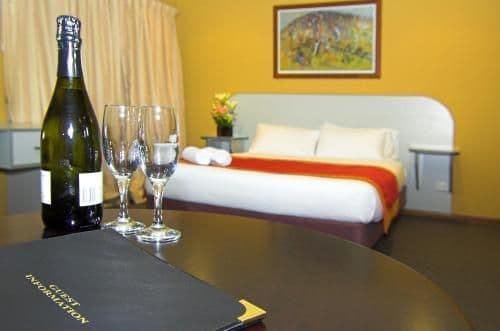 Deluxe Family Room