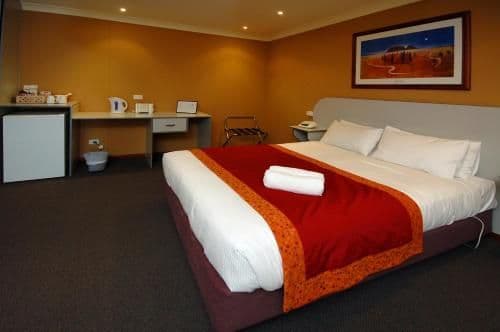 Standard Queen Room