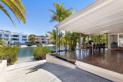 Four-Bedroom Holiday Home