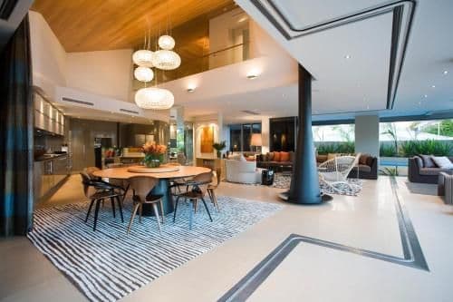 Four-Bedroom Holiday Home
