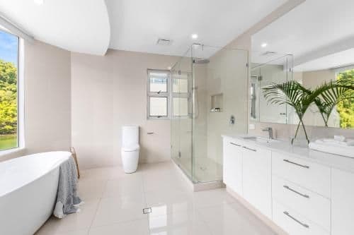 Five-Bedroom Holiday Home