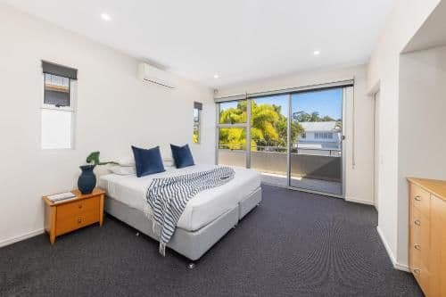 Five-Bedroom Holiday Home