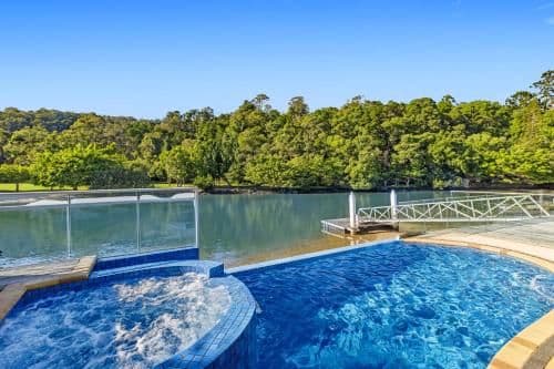 Five-Bedroom Holiday Home
