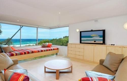 Five-Bedroom Holiday Home