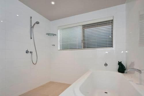 Five-Bedroom Holiday Home