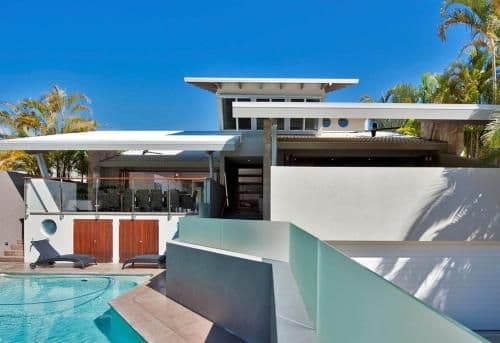 Five-Bedroom Holiday Home