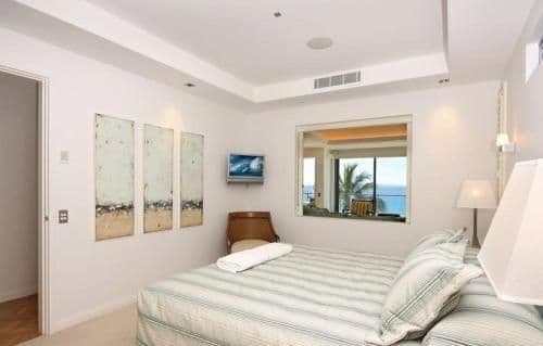Three-Bedroom Penthouse Apartment