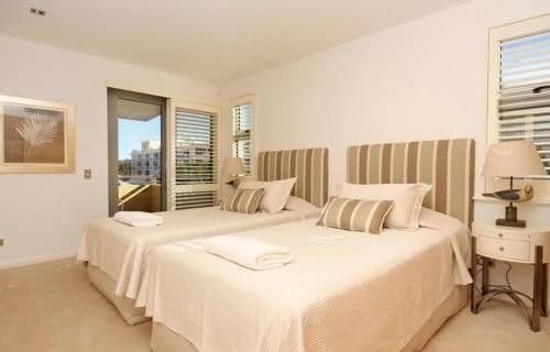 Three-Bedroom Penthouse Apartment