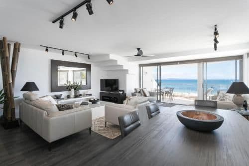 Three-Bedroom Apartment - Beach Front