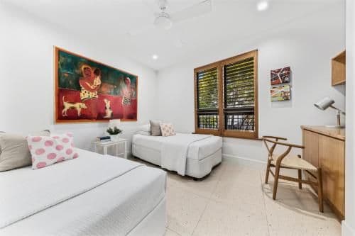 Four-Bedroom Apartment #3
